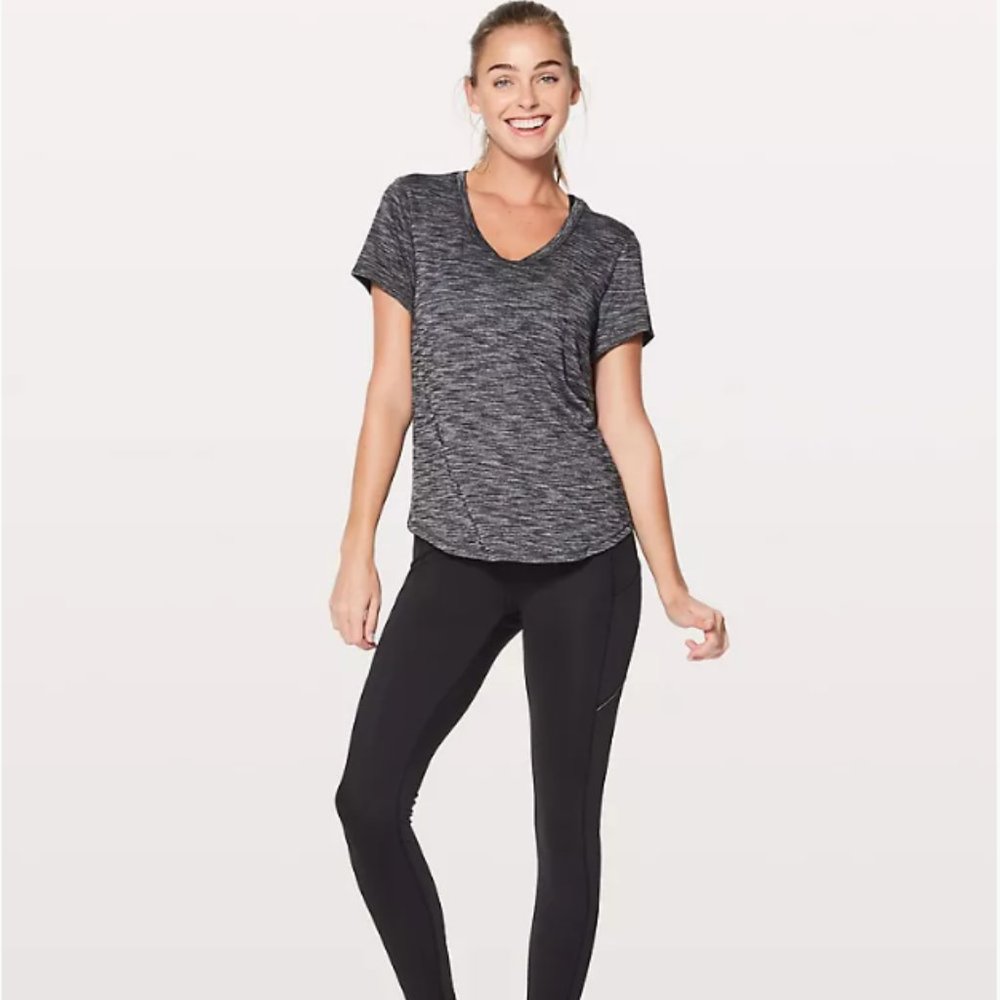 Lululemon Meant to Move Tee Size 6